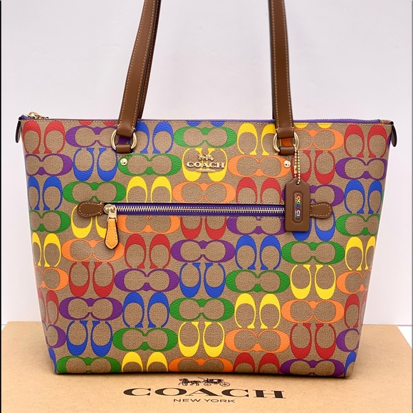 Coach Gallery Tote In Rainbow Signature Canvas - Picture 3 of 12